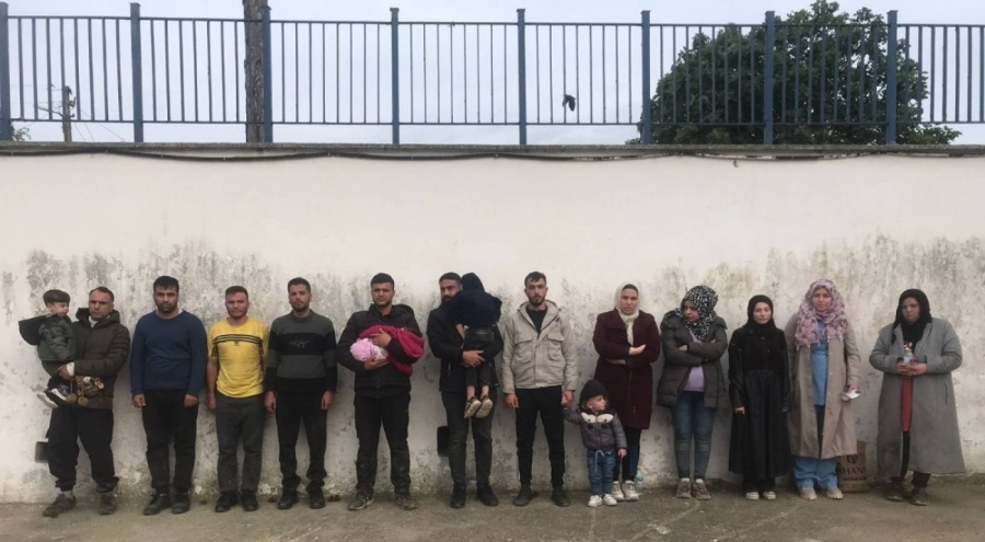 Edirne'de düzensiz kaçak göçmenler yakalandı