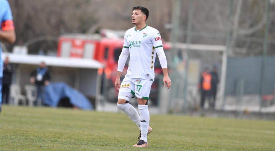 Bursaspor'un 19 yaşındaki futbolcusu futbolu bıraktı