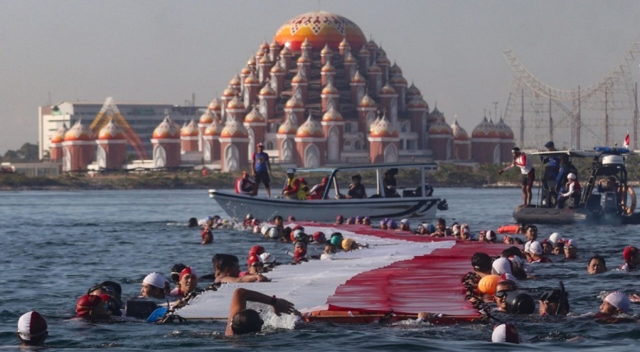 Endonezya'nın başkenti değişiyor: 'Bütün şehri taşıyacağız'
