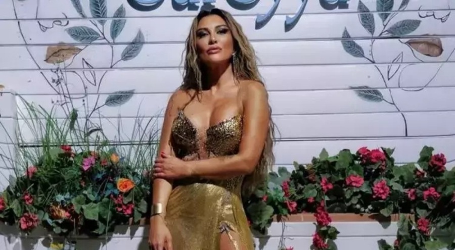 Selen Görgüzel bikinili görüntülendi!
