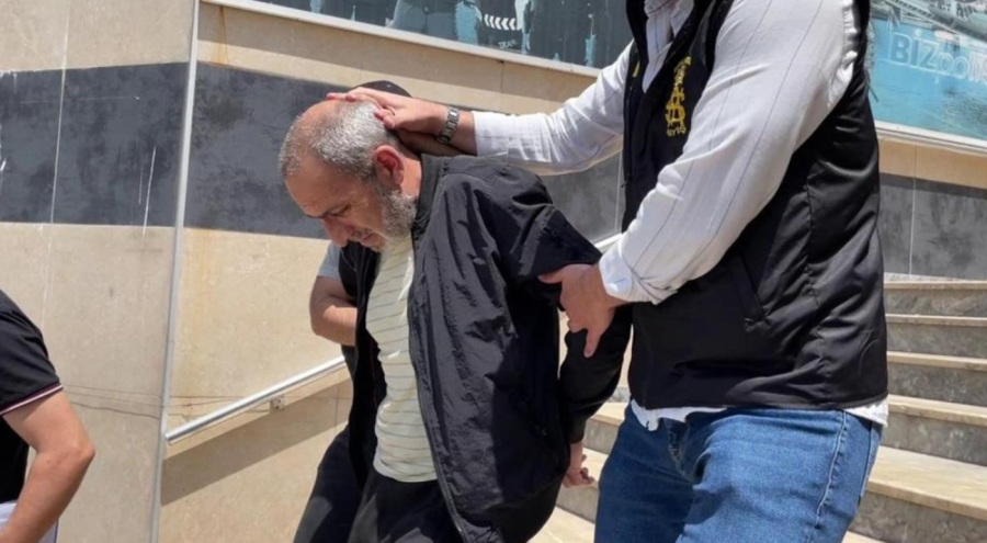 Miras yüzünden annesini ve kardeşini öldürmüştü... Şüpheli yakalandı