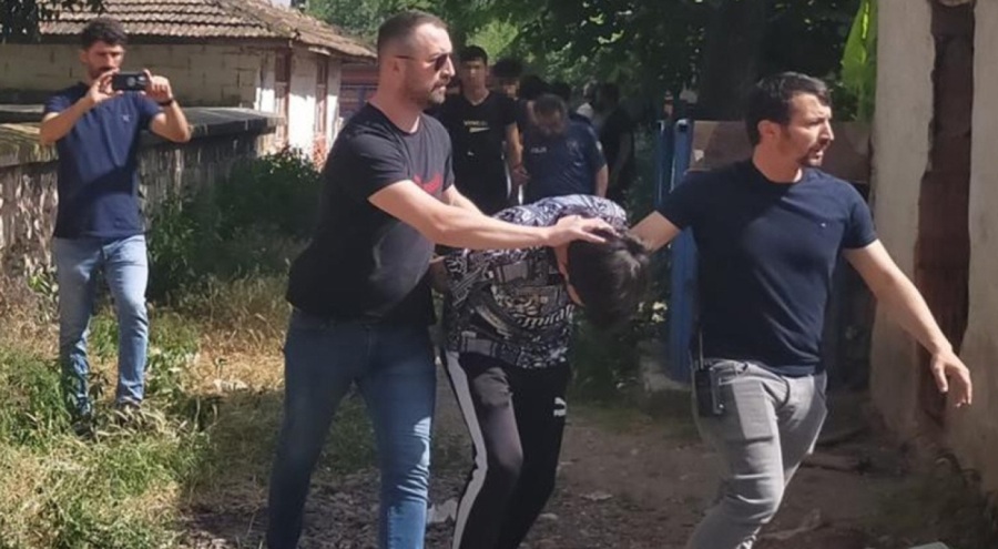 Metruk binada kaçak göçmen avı!