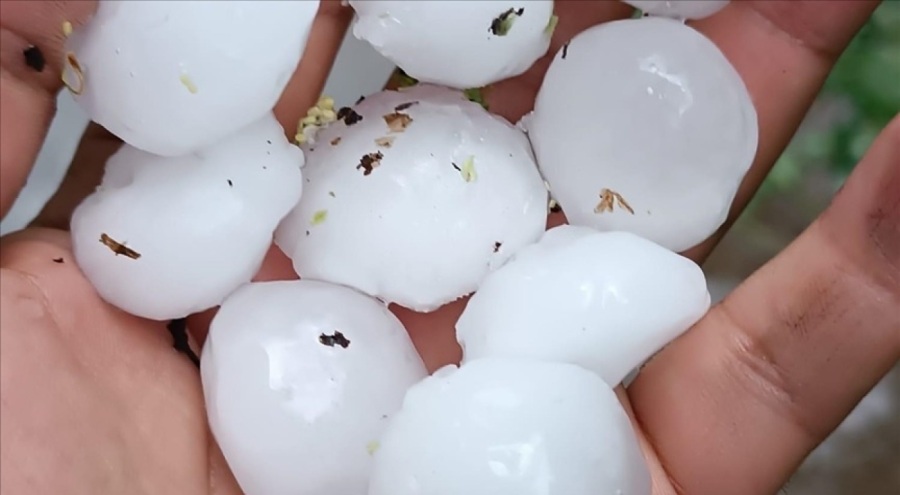 Yozgat'ta sağanak ve dolu etkili oldu