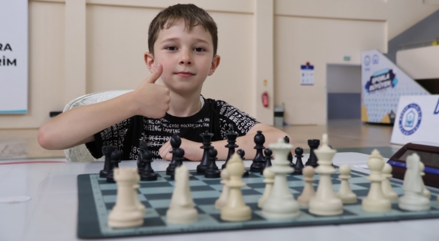 Yıldırım'da Satranç Turnuvası düzenlendi