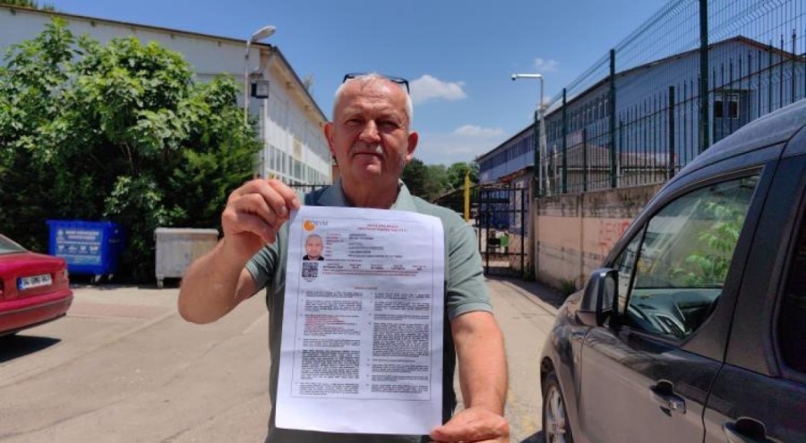 Bursa'da eğitimin yaşı yok dedirtti! 70 yaşındaki adam YKS'de ter döktü