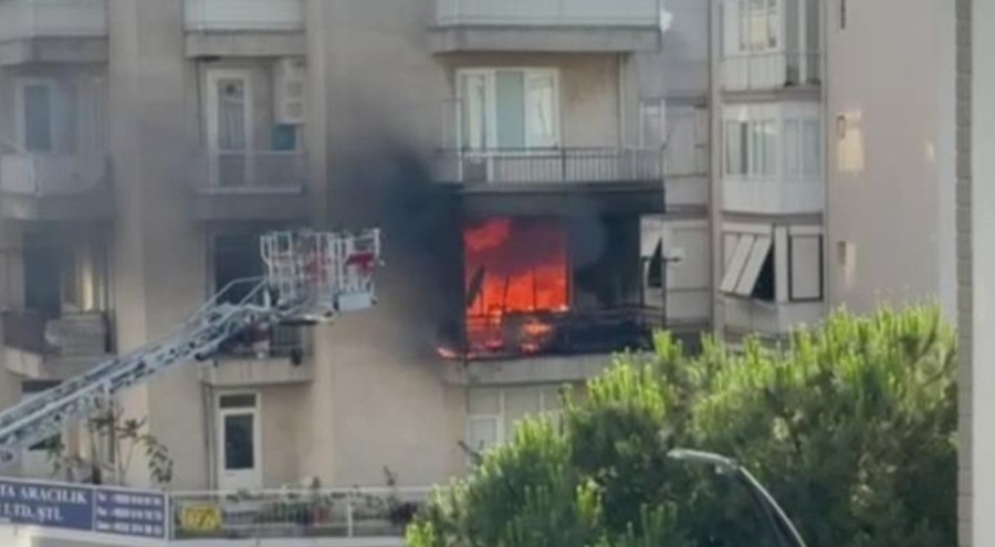İzmir'de yangında yatalak hasta kadın hayatını kaybetti