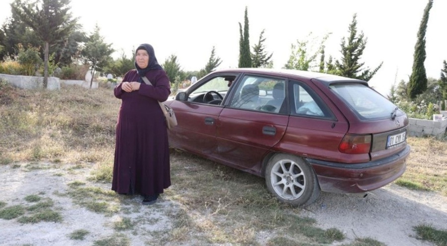 Evladının mezarına gidebilmek için 49 yaşında ehliyet aldı