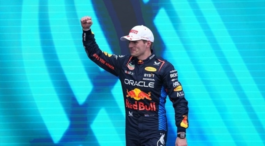 Olaylı Kanada GP'sinde kazanan Max Verstappen!