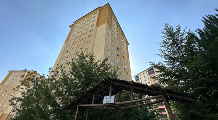 Baba, eşini ve 5 yaşındaki kızını öldürdü: "Dur baba yapma"