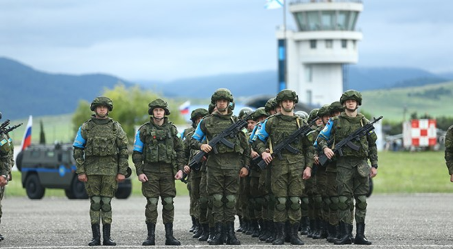Rus barış gücü askerleri Karabağ'dan çekildi