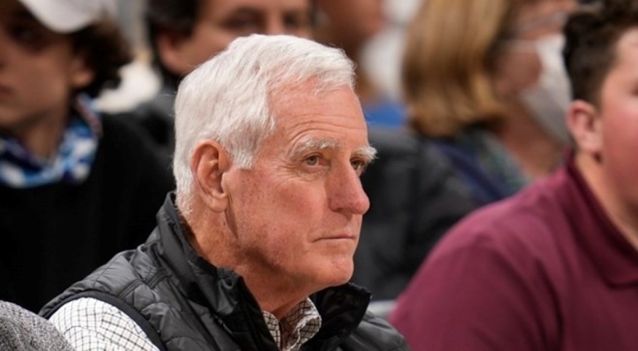 NBA logosunun efsane figürü Jerry West hayatını kaybetti