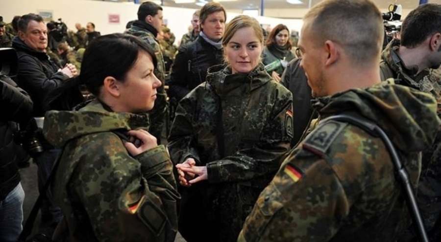 Almanya'da askerlik hizmetine ilişkin yeni düzenleme: 18 yaşına girenlere form gönderilecek