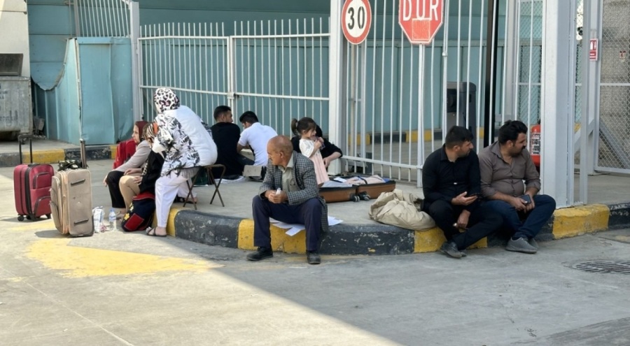 Türkiye-İran sınırında bayram yoğunluğu