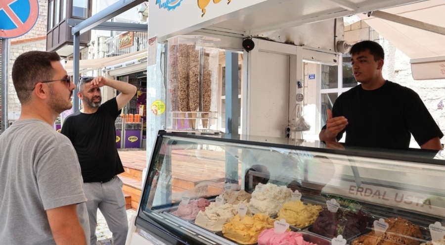 Alaçatı'da 5 top dondurma bin 50 TL! İşletme sahibi konuştu