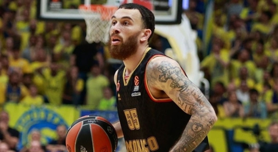 Mike James sözleşmesini uzattı
