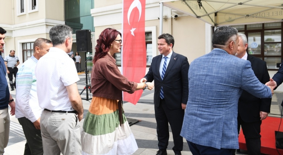 Başkan Aydın belediye personeli ile bayramlaştı