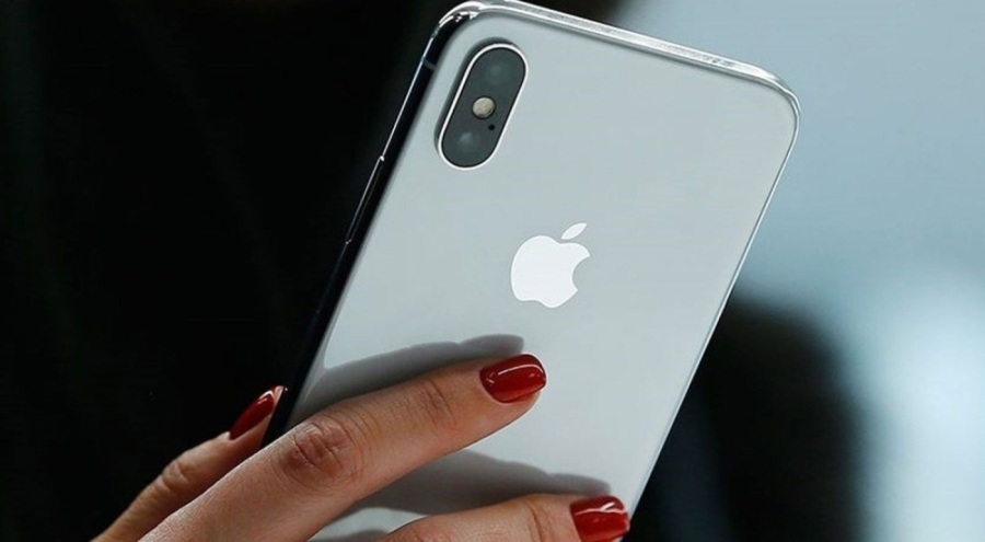 Çapkın koca Apple'a dava açtı: Hani mesajlar siliniyordu?