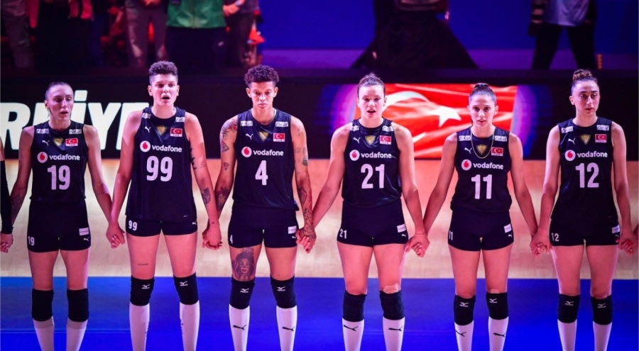 Filenin Sultanları, Çin'e yenildi