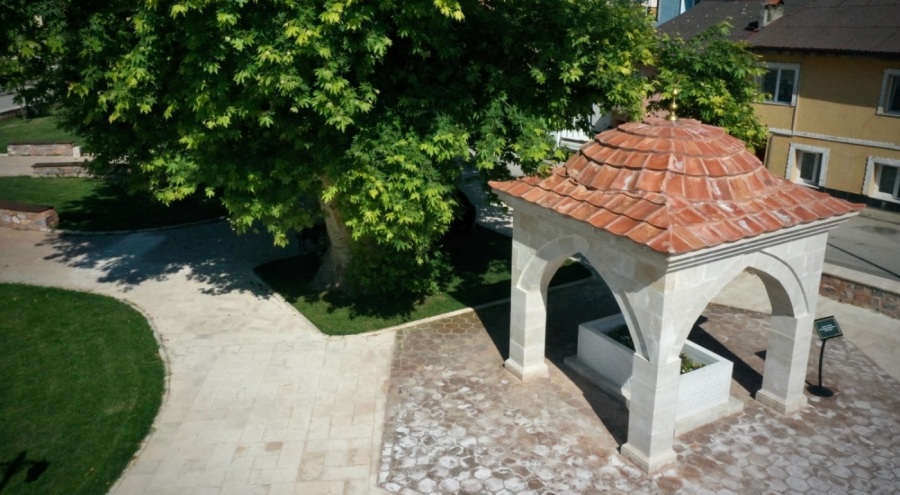 Bursa'da Osmanlı Devleti'nin ilk müderrisinin türbesi tescillendi