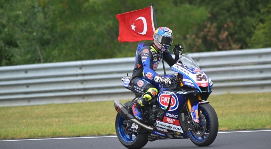 Toprak Razgatlıoğlu, Emilia-Romagna'da 2'de 2 yaptı