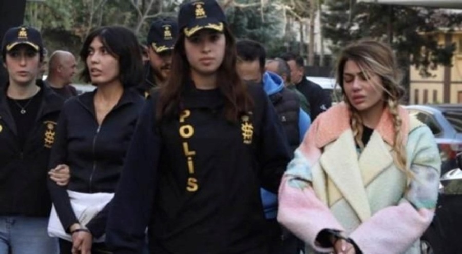 Önce parti, sonra cami! Nihal Candan'dan dikkat çeken doğum günü