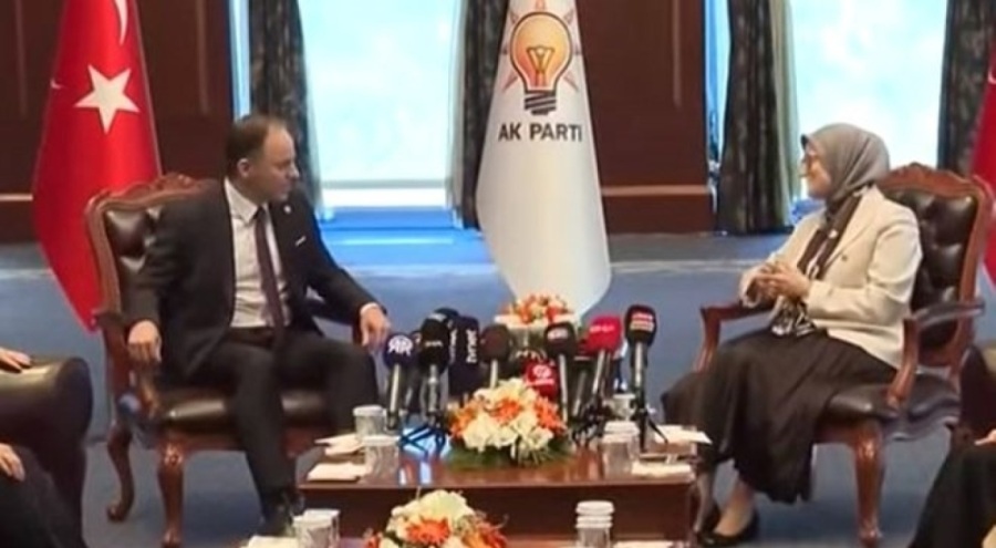 Siyasi partiler arasında bayramlaşma günü! AK Parti ve CHP arasında asgari ücret diyaloğu