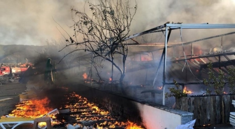 Turistik otelde yangın paniği!