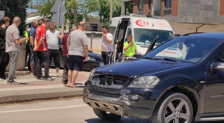 Bursa'da cip ile otomobil çarpıştı! 2'si çocuk 6 yaralı