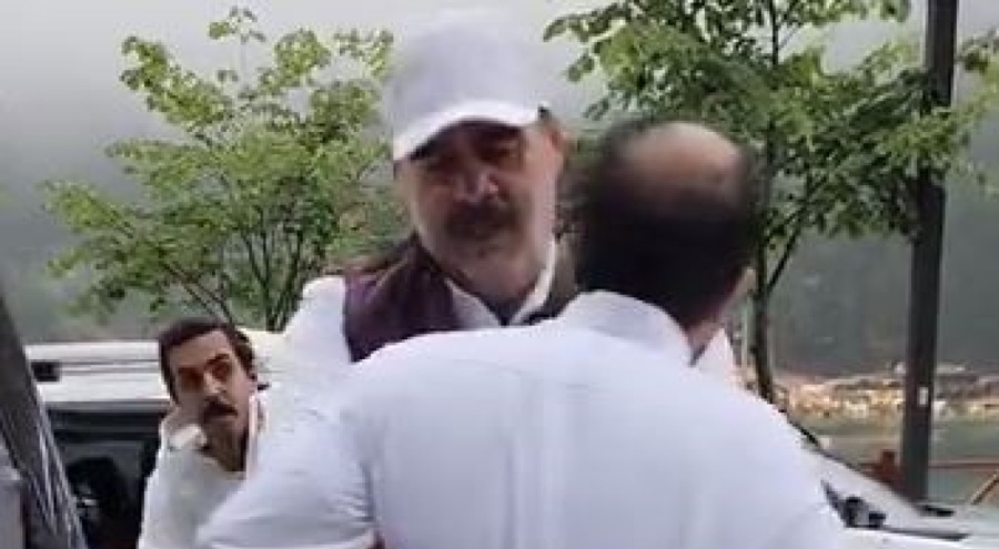 Arap turistler Uzungöl'de birbirine girdi