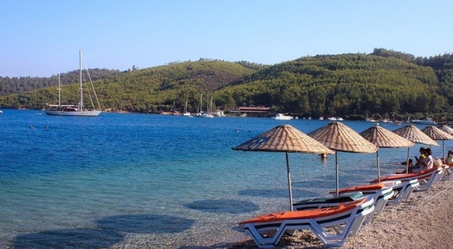 Akbük Plajı ücretsiz hale getirildi