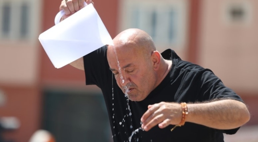 Termometreler 48 dereceyi gösterdi