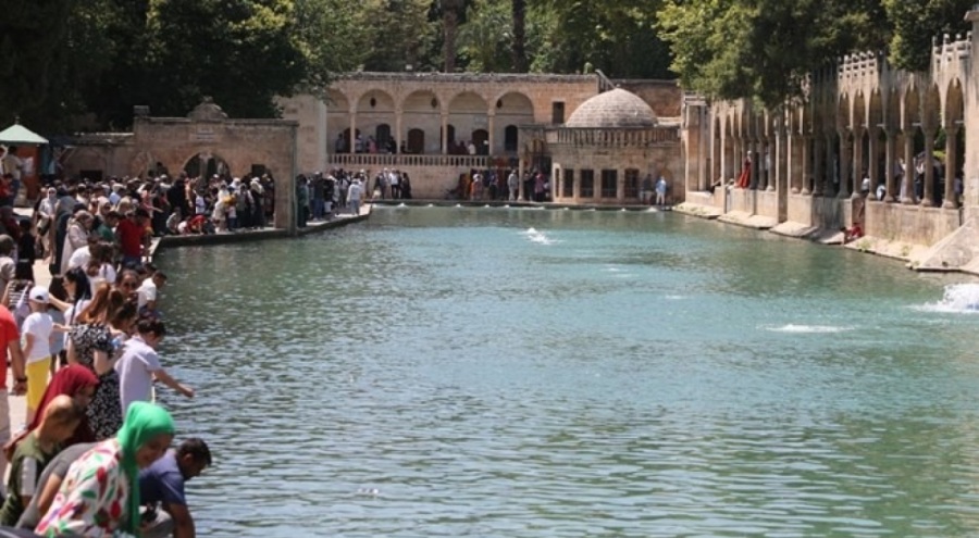 Şanlıurfa'da termometreler 48 dereceyi gösterdi