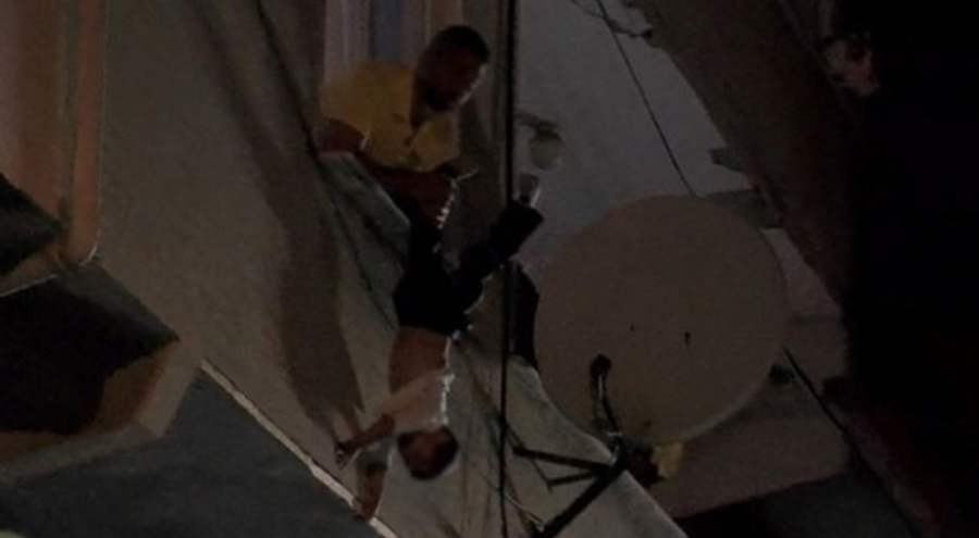 Korkunç anlar! Baba, çocuğunu rehin aldı