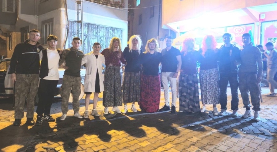 Bursa Çaybaşı kırsalında geleneksel 'Deve Oyunları' coşkusu