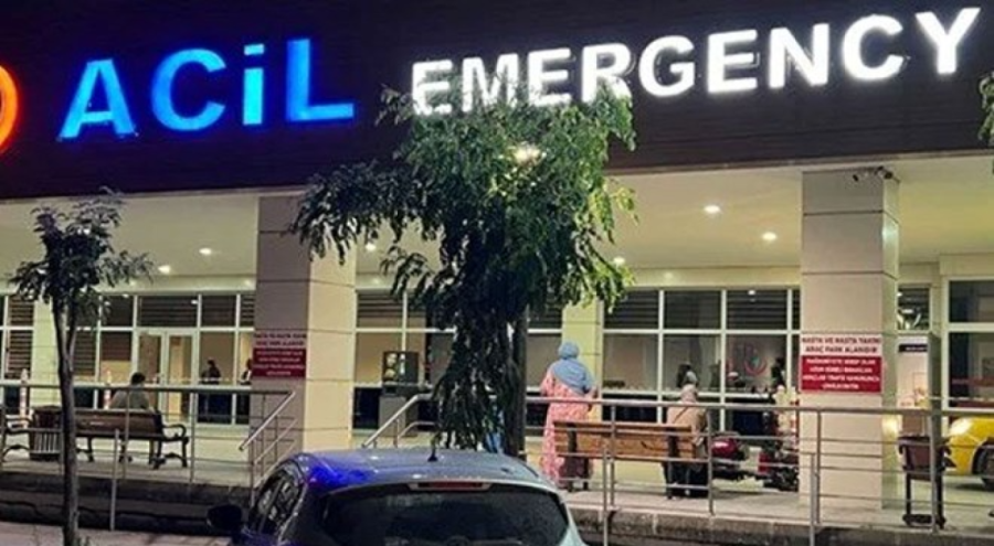 Yemeğe tuz yerine yanlışlıkla çamaşır sodası koydu! İşçiler hastaneye kaldırıldı