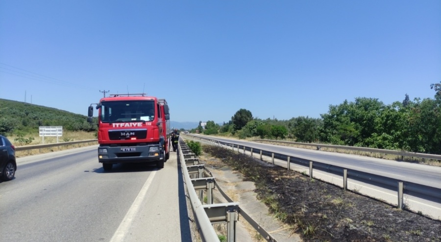 Bursa'da araçtan atılan sigara izmariti yangın çıkardı