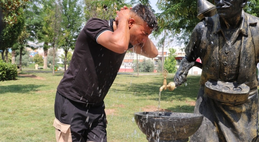 Şanlıurfa'da termometreler 52 dereceyi gösterdi