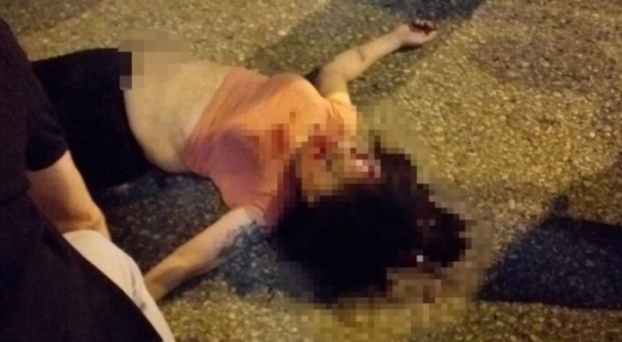 Yolda yürürken düşen alkollü kadına otomobil çarptı