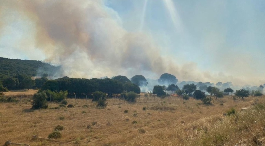 Alevlerin tehdit ettiği köy boşaltıldı