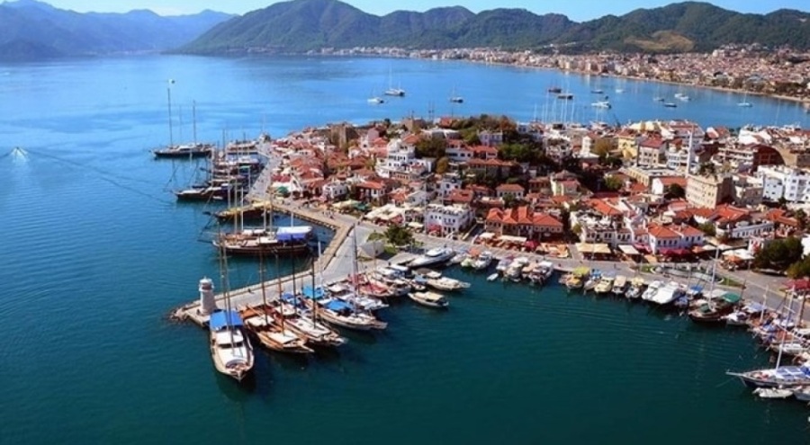Muğla'ya 500 binden fazla araç ve 1,5 milyondan fazla turist geldi