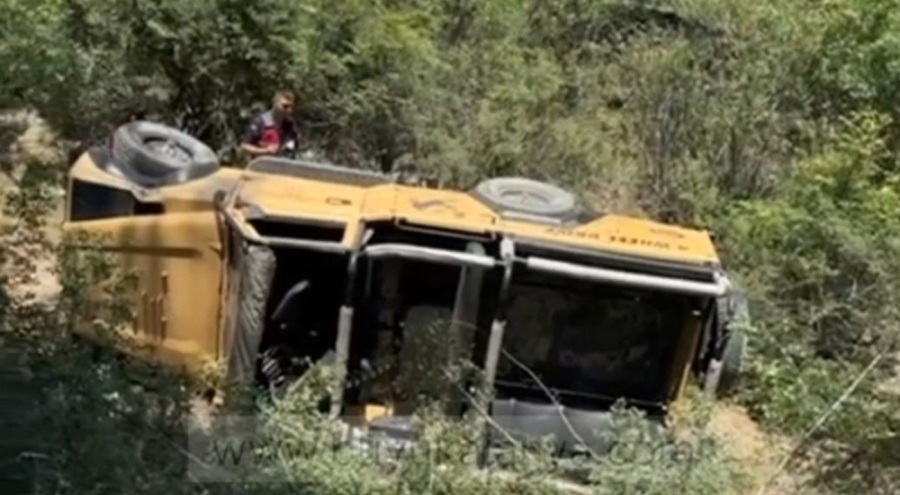 Antalya'da safari aracı uçuruma yuvarladı!