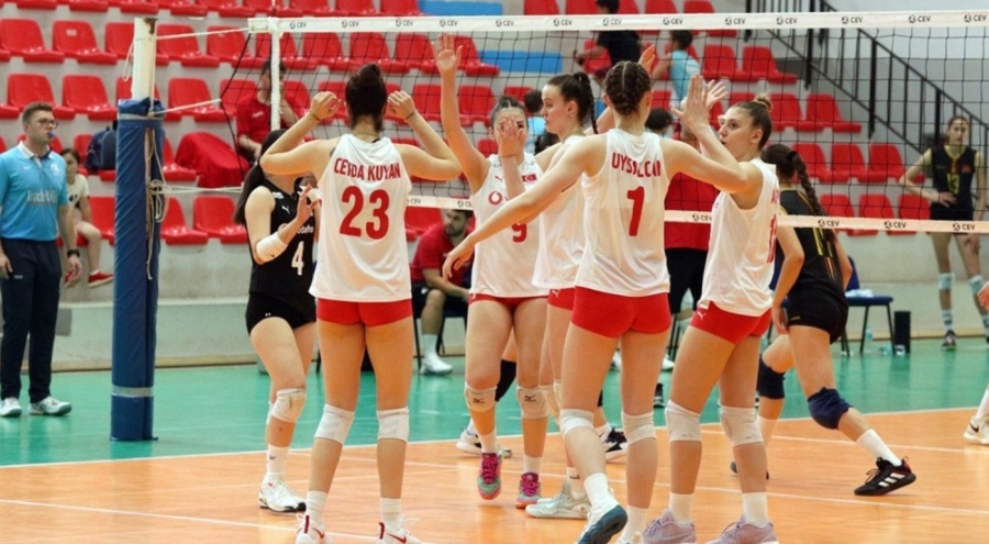 U18 Kadın Milli Voleybol Takımı, Balkan Şampiyonası'nda finale yükseldi