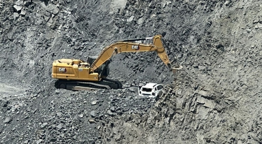 İstanbul'da akılalmaz kaza: Sonu olmayan yolda şarampole uçtular