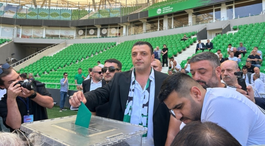 Gökhan İn Sakaryaspor başkanı oldu!