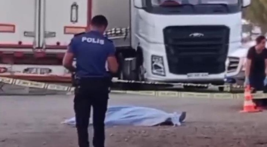 Eski eşini canice bıçakladı ölene kadar başında bekledi!