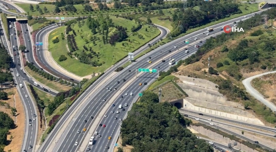 İstanbul'da Kurban Bayramı dönüşü helikopterli trafik denetimi