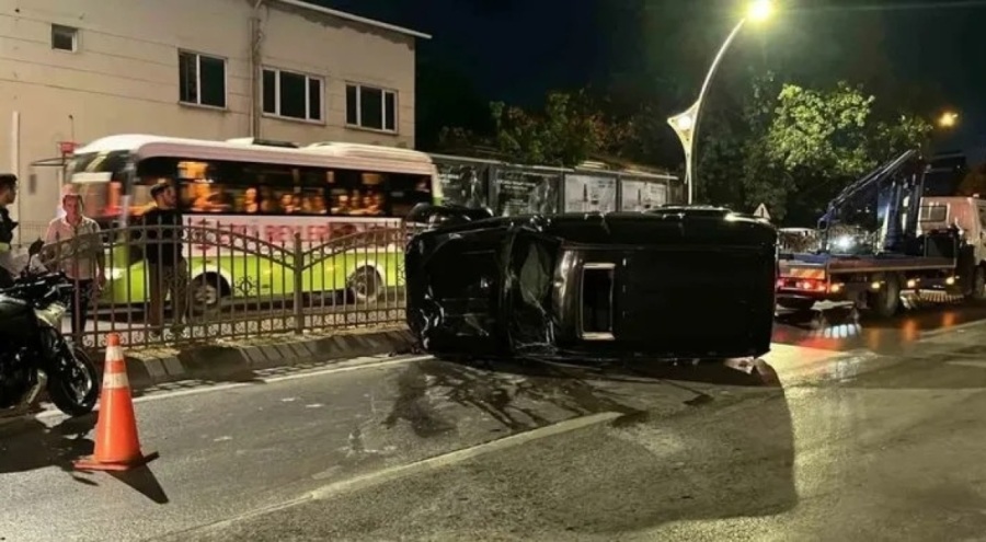 Kaldırımda yürüyen gençlerin öldüğü korkunç kazada 3 sürücü de tutuklandı!