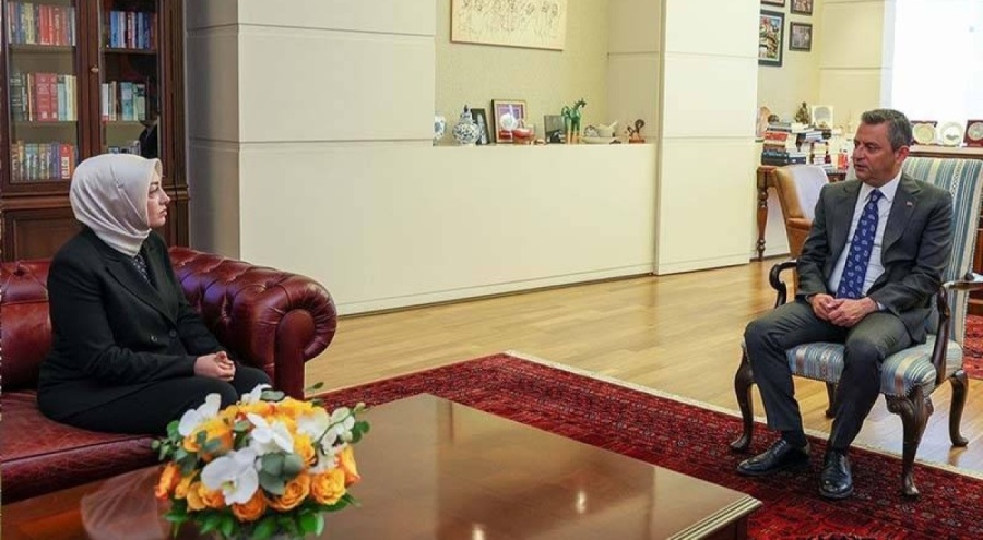 Ayşe Ateş ve Özgür Özel ikinci kez bir araya geldi