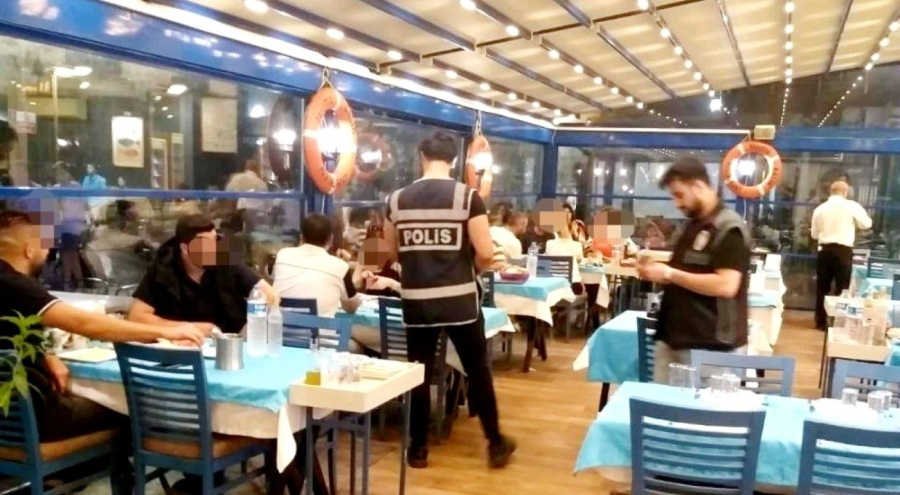 Mudanya'da eğlence mekanlarına baskın!