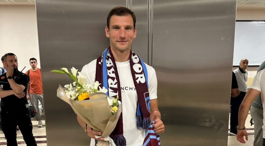 Trabzonspor'un yeni transferleri Lundstram ve Barisic şehre geldi